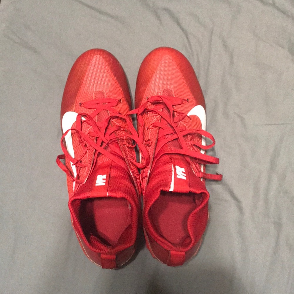 Football cleats - Picture 2 of 5